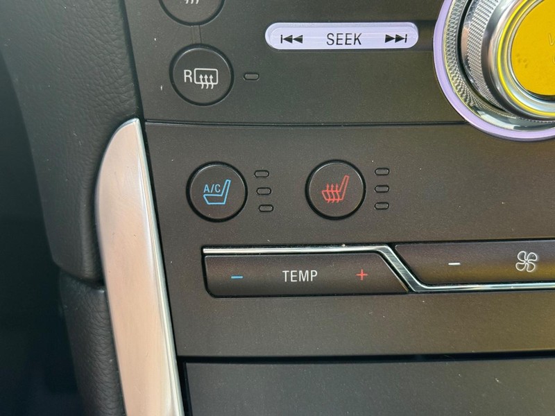 Ford Edge Vehicle Image 20
