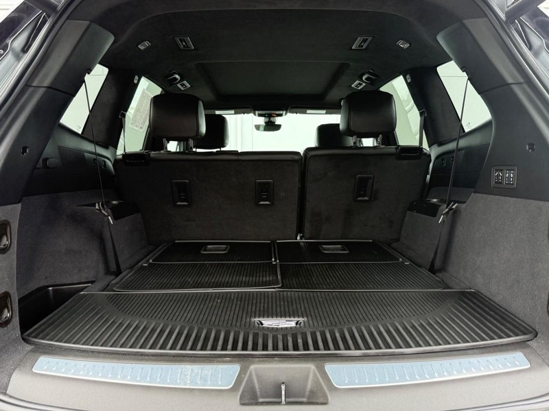 Cadillac XT6 Vehicle Image 05