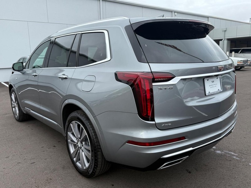 Cadillac XT6 Vehicle Image 06