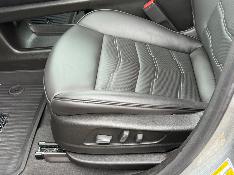 Cadillac XT6 Vehicle Image 23