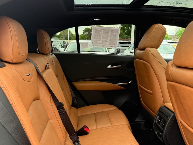 Cadillac XT4 Vehicle Image 10