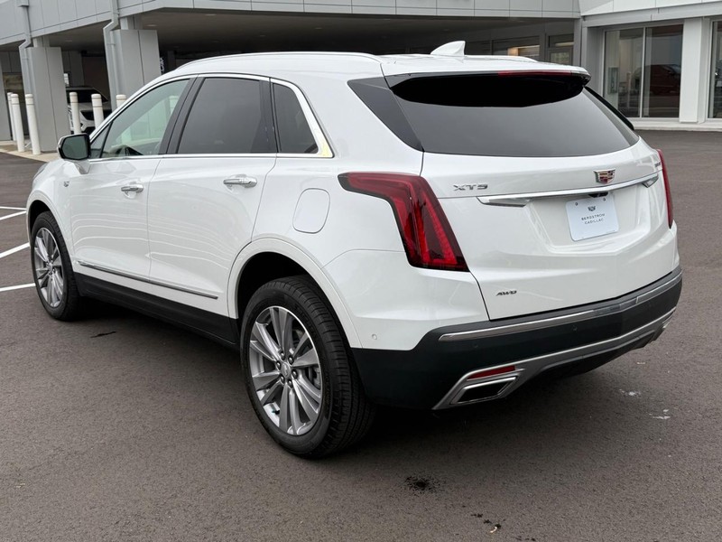 Cadillac XT5 Vehicle Image 06