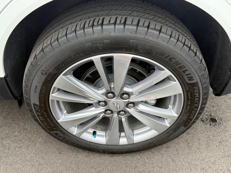 Cadillac XT5 Vehicle Image 07