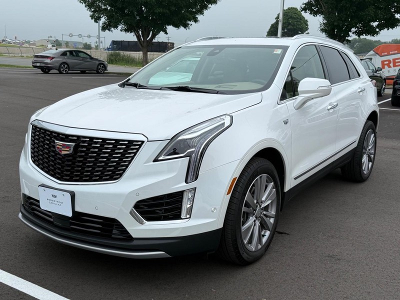 Cadillac XT5 Vehicle Image 08