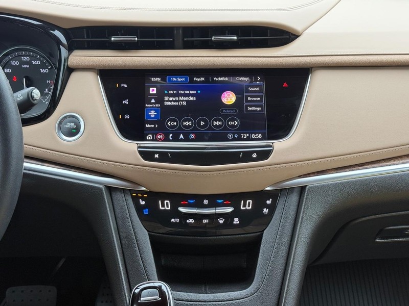 Cadillac XT5 Vehicle Image 12
