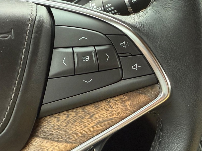 Cadillac XT5 Vehicle Image 17
