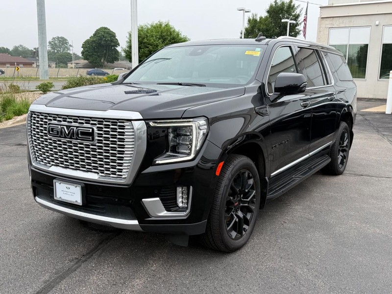 GMC Yukon XL Vehicle Image 08