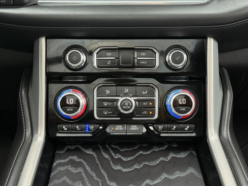 GMC Yukon XL Vehicle Image 15