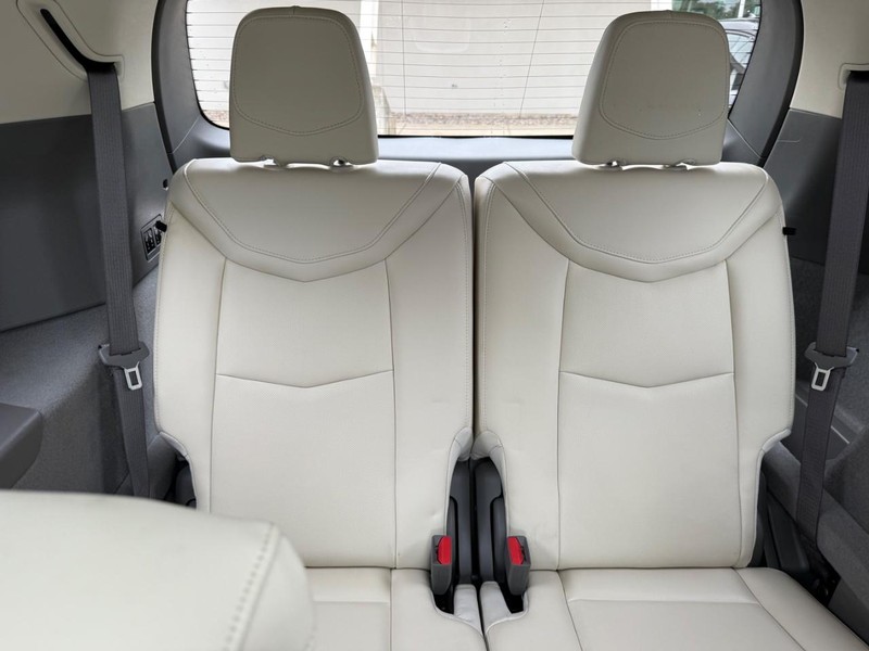 Cadillac XT6 Vehicle Image 11