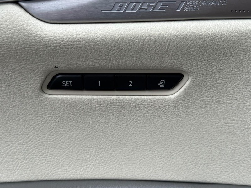 Cadillac XT6 Vehicle Image 17