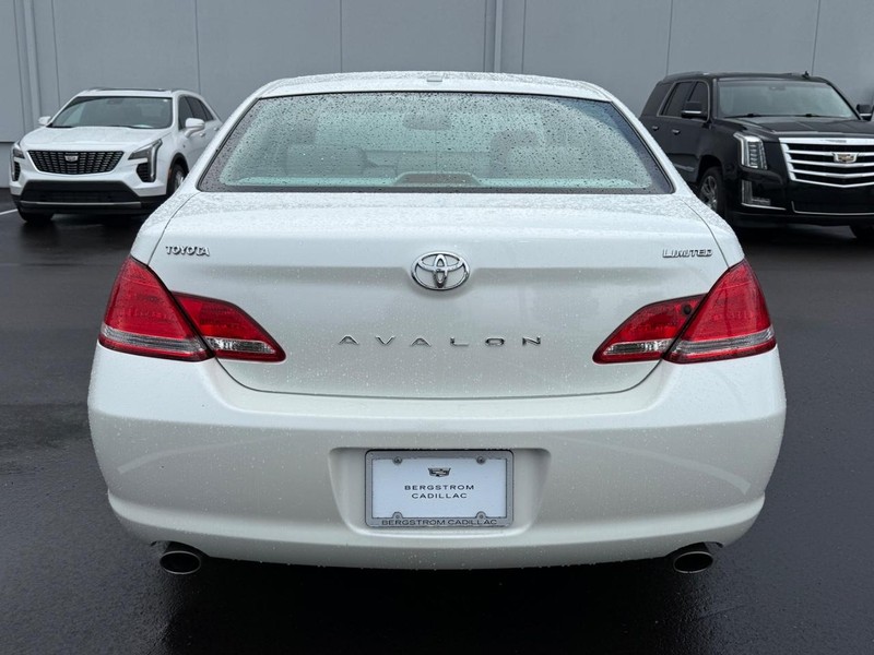 Toyota Avalon Vehicle Image 04