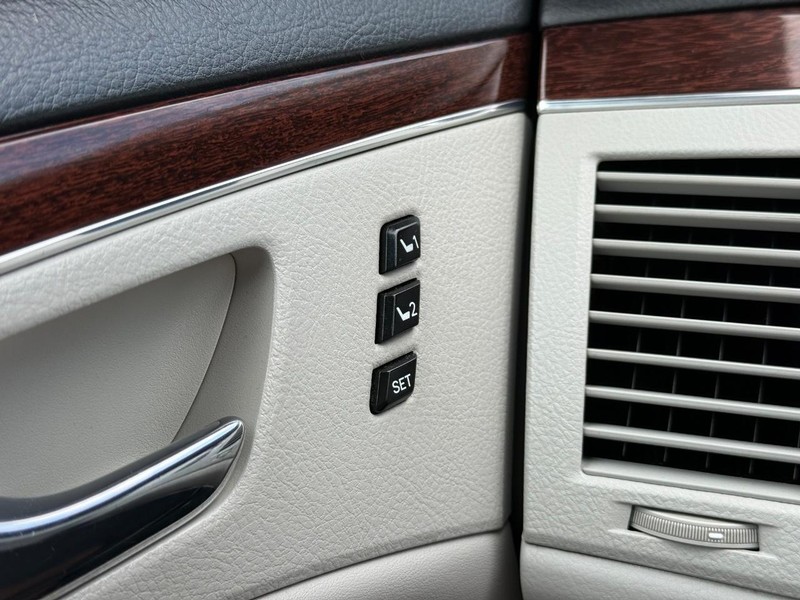 Toyota Avalon Vehicle Image 20