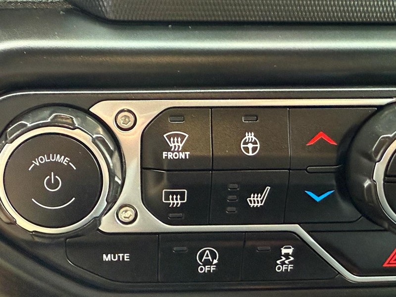 Jeep Wrangler Vehicle Image 20