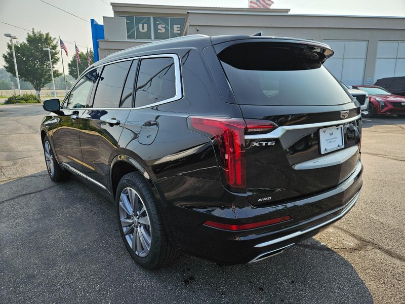 Cadillac XT6 Vehicle Image 06