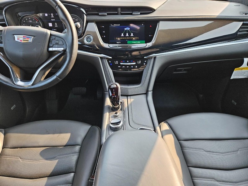 Cadillac XT6 Vehicle Image 12