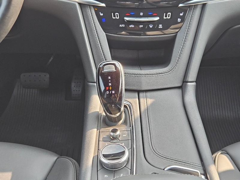 Cadillac XT6 Vehicle Image 14
