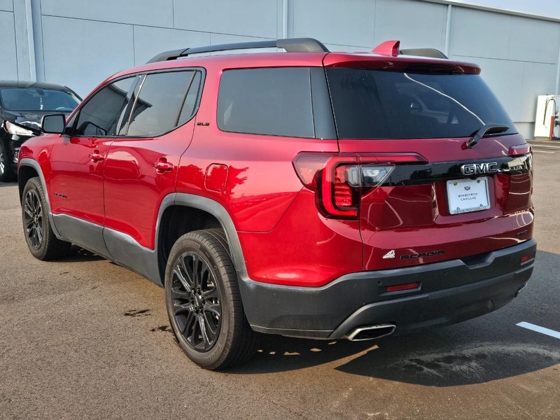 GMC Acadia Vehicle Image 06