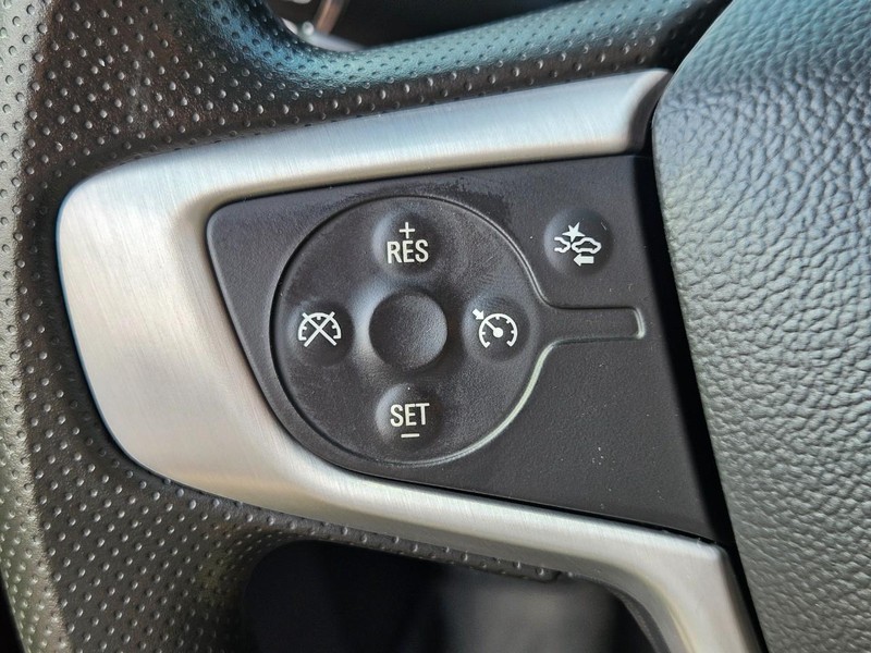 GMC Acadia Vehicle Image 17