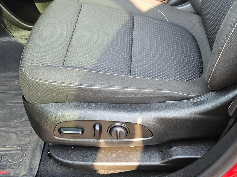 GMC Acadia Vehicle Image 23