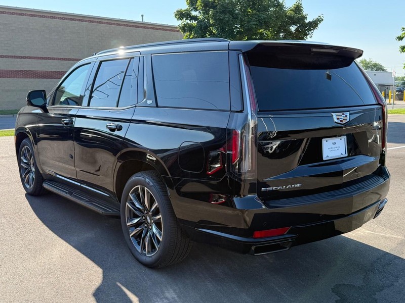 Cadillac Escalade Vehicle Image 06
