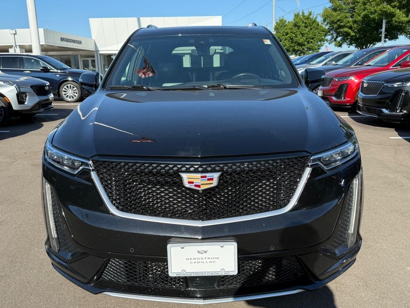 Cadillac XT6 Vehicle Image 09