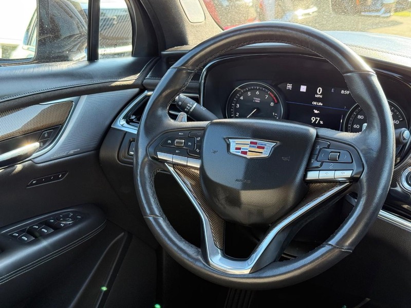 Cadillac XT6 Vehicle Image 14