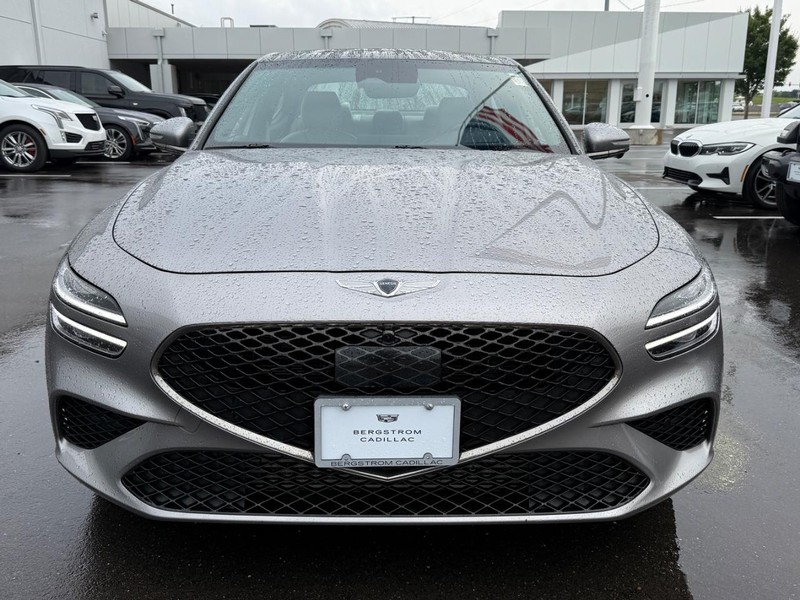 Genesis G70 Vehicle Image 08