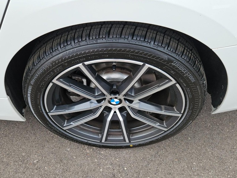 BMW 3 Series Vehicle Image 07