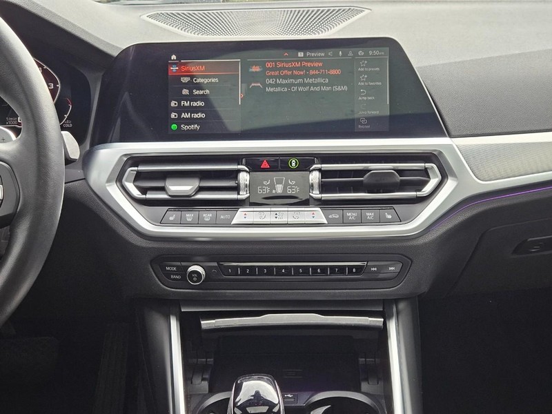 BMW 3 Series Vehicle Image 12