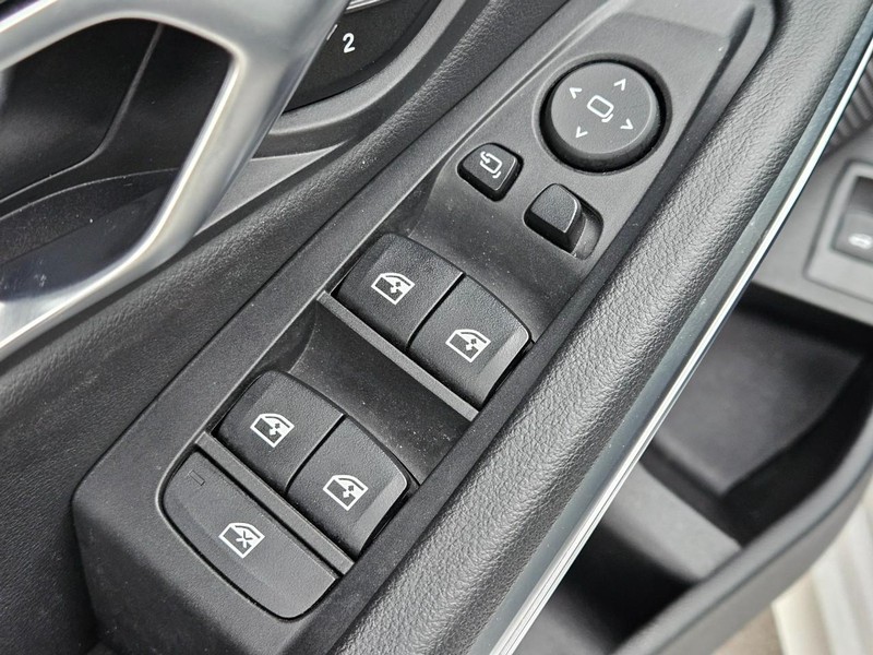 BMW 3 Series Vehicle Image 22