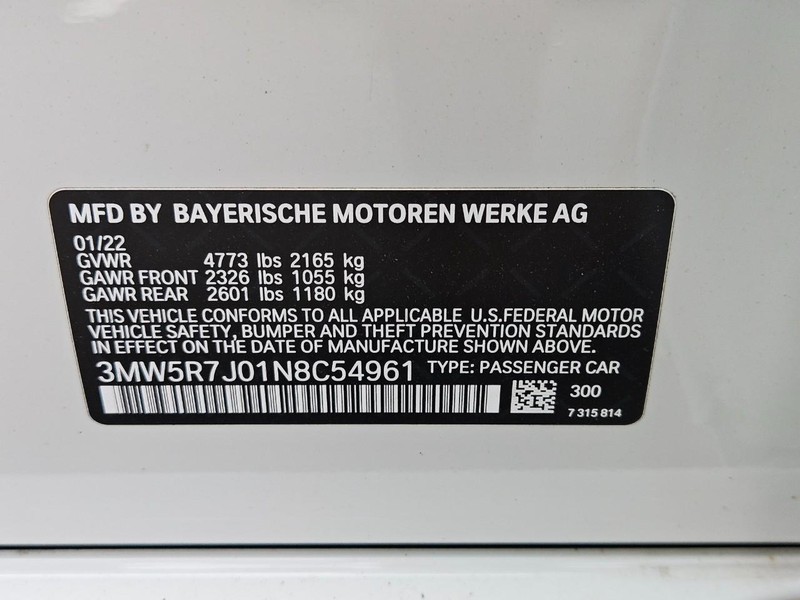 BMW 3 Series Vehicle Image 24