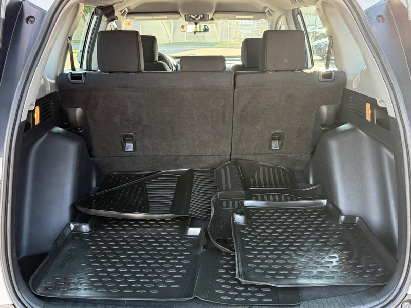 Honda CR-V Vehicle Image 05