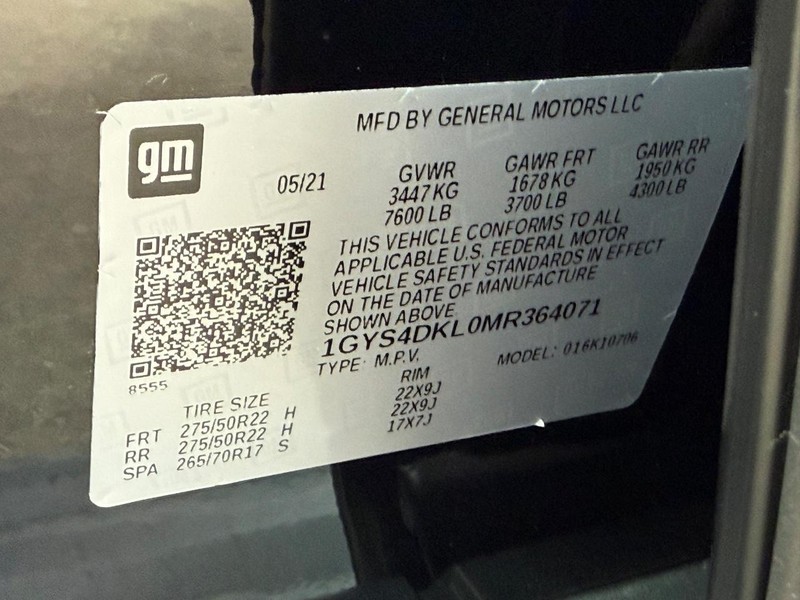 Cadillac Escalade Vehicle Image 25