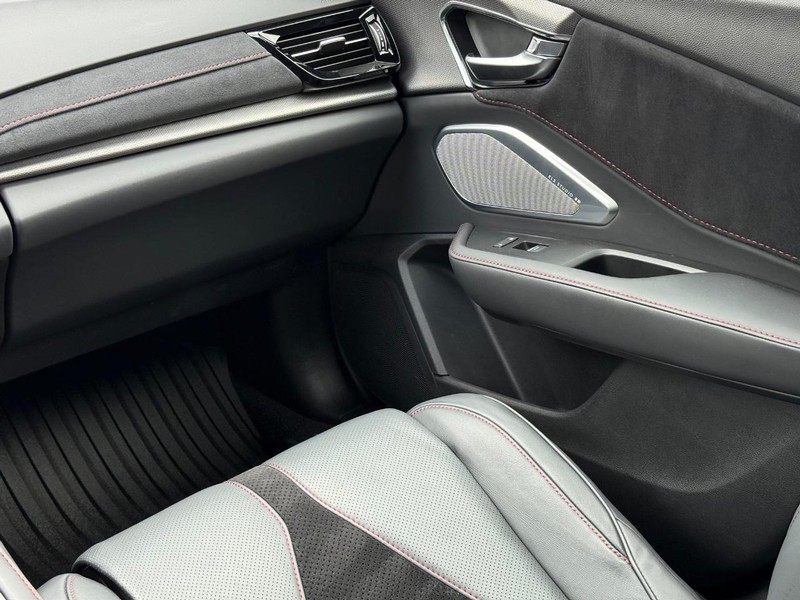 Acura RDX Vehicle Image 15