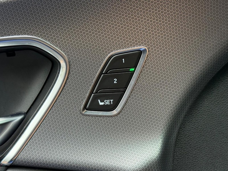 Acura RDX Vehicle Image 16