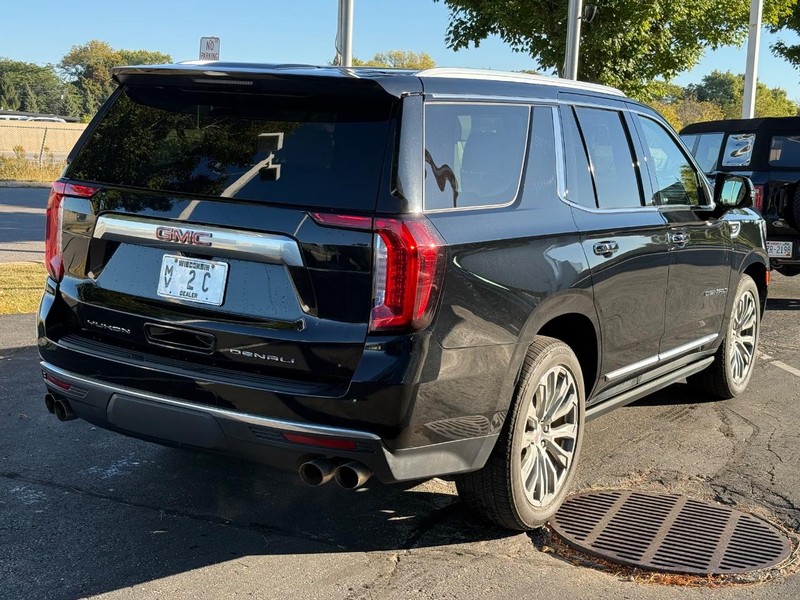 GMC Yukon Vehicle Image 03