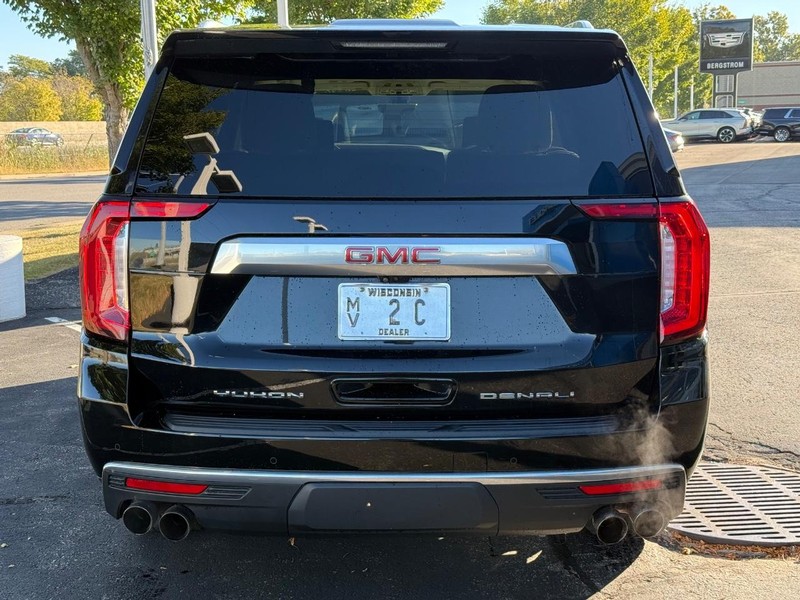 GMC Yukon Vehicle Image 04