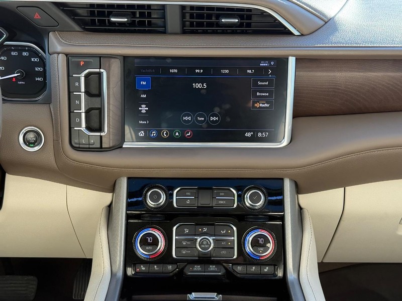 GMC Yukon Vehicle Image 14