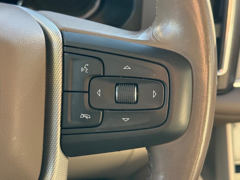 GMC Yukon Vehicle Image 19