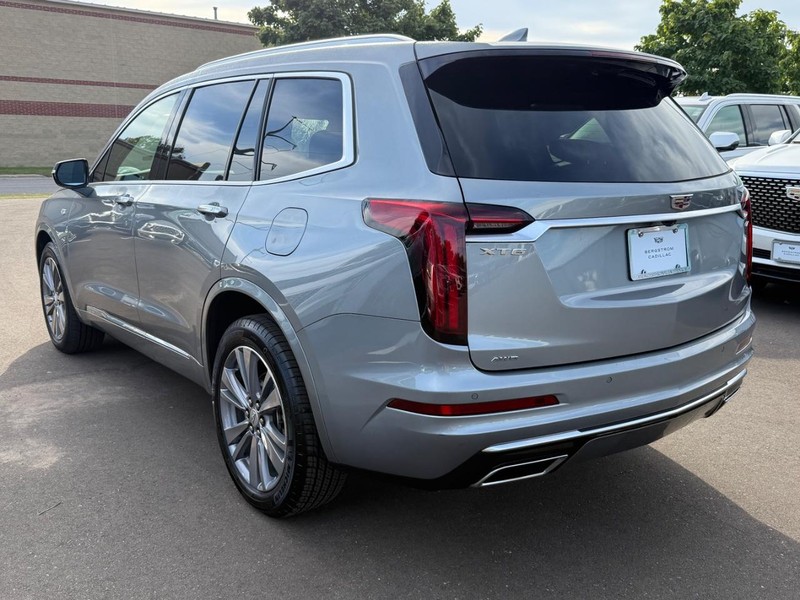 Cadillac XT6 Vehicle Image 06