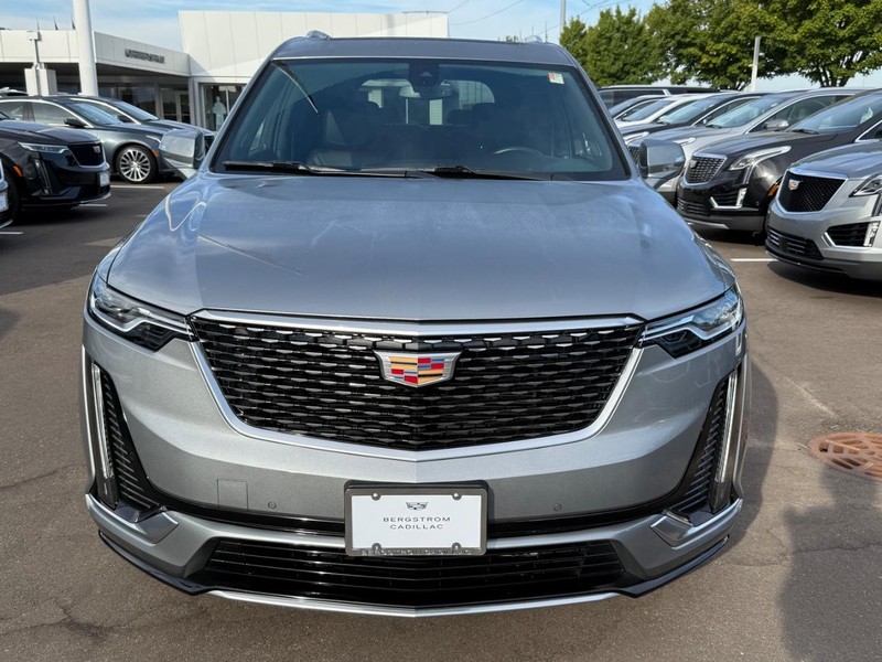 Cadillac XT6 Vehicle Image 09