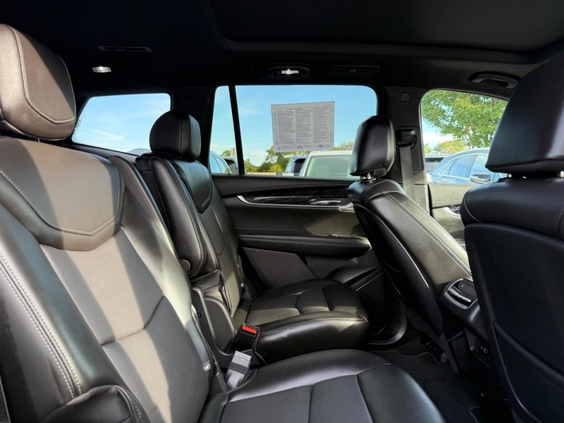 Cadillac XT6 Vehicle Image 10