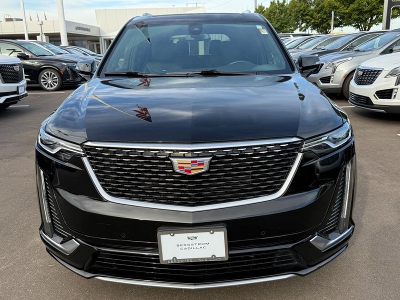 Cadillac XT6 Vehicle Image 09