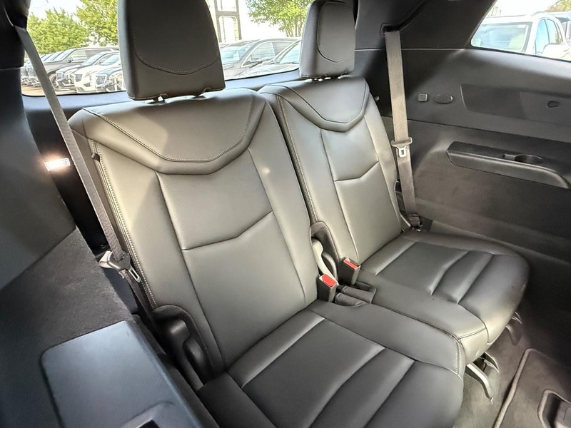 Cadillac XT6 Vehicle Image 11