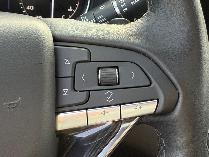 Cadillac XT6 Vehicle Image 18