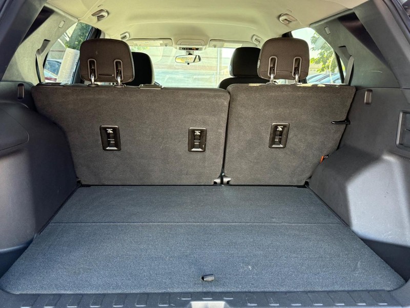 Chevrolet Equinox Vehicle Image 05