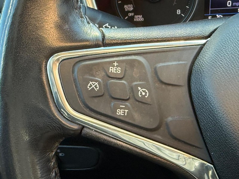 Chevrolet Equinox Vehicle Image 16