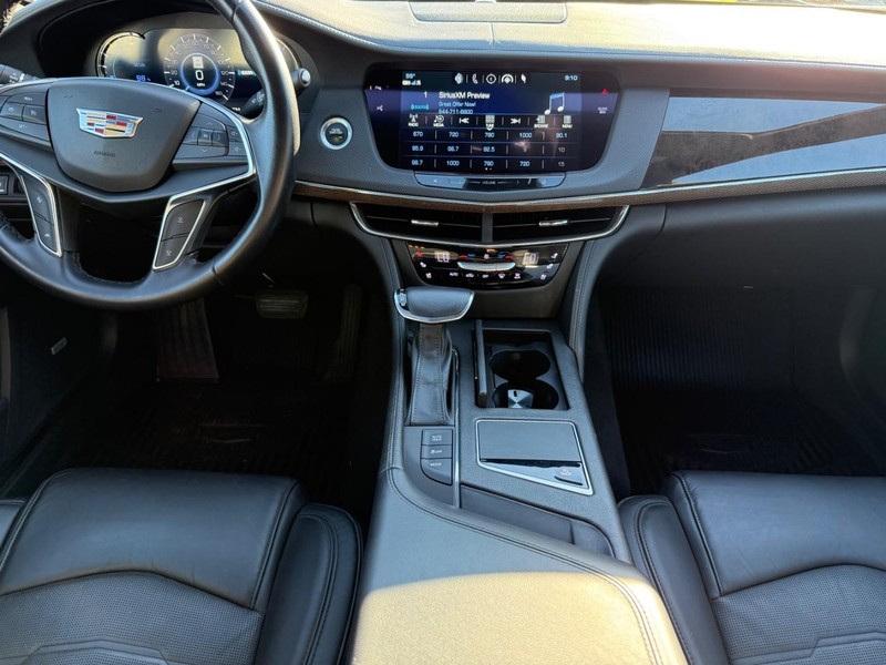 Cadillac CT6 Vehicle Image 10
