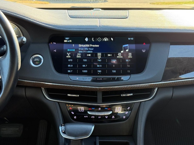Cadillac CT6 Vehicle Image 11