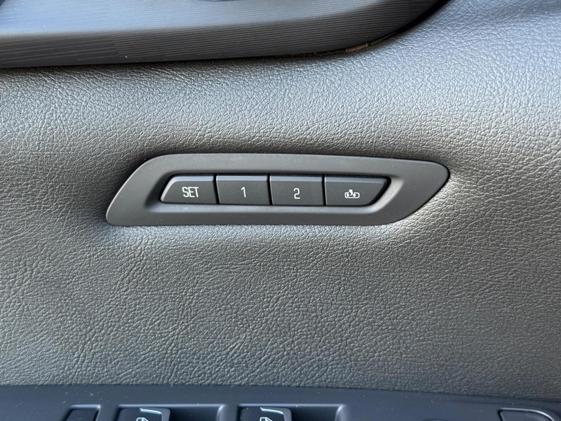 Cadillac CT6 Vehicle Image 15
